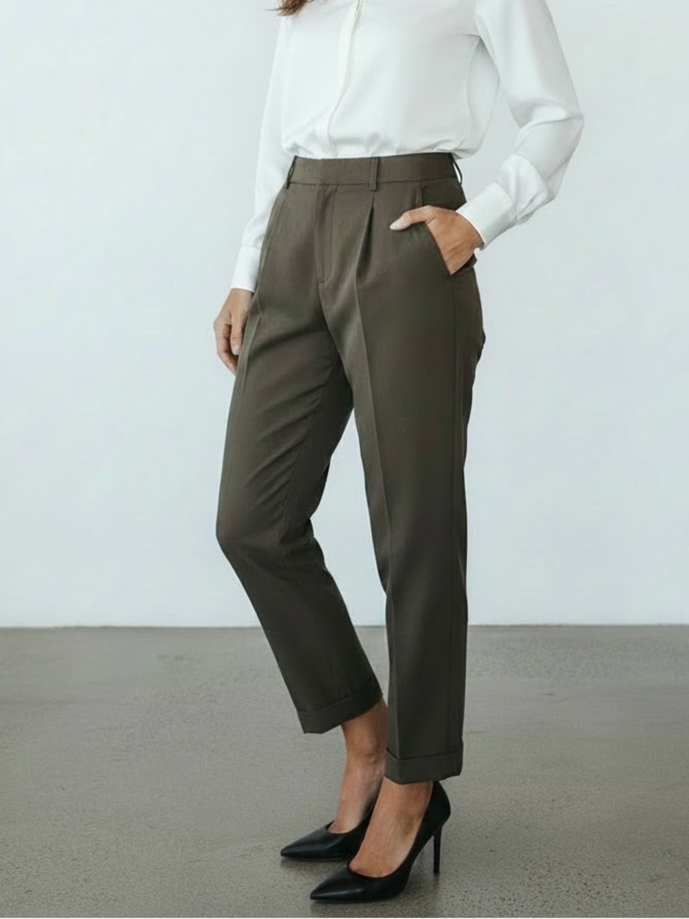 PESERICO Sign | Taupe Handmade Pleated Cuffed Ankle Tailored Trouser Pants 28